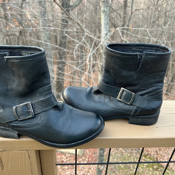 Mia short boots - Picture 1 of 4